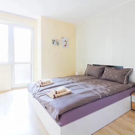 酒店 Domus Old Town